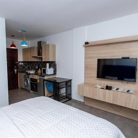 Oasis Park Residence East Legon Esterno foto