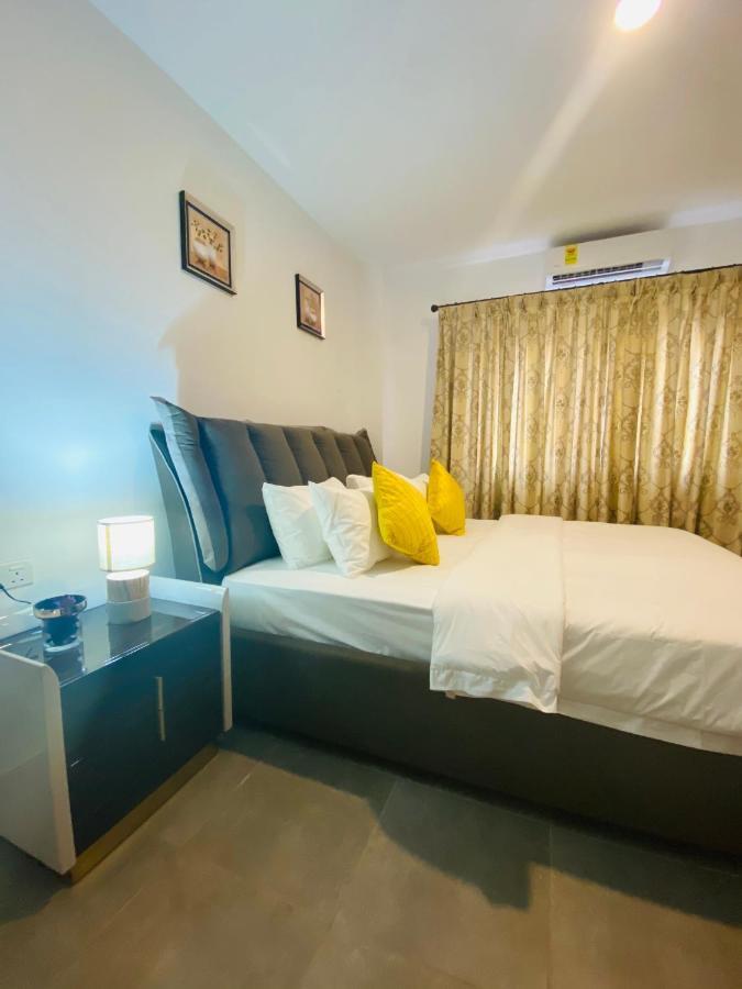 Oasis Park Residence East Legon Esterno foto