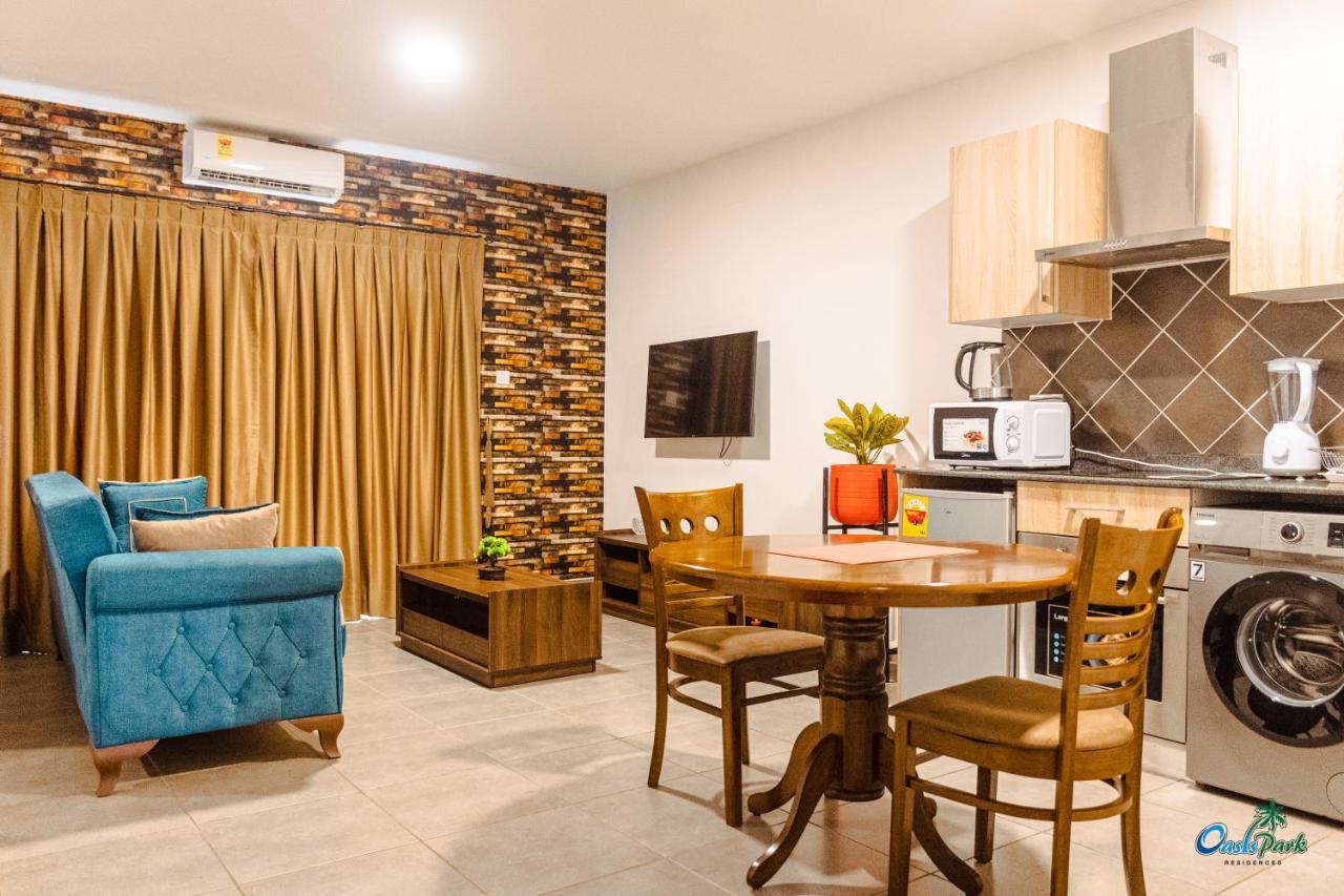 Oasis Park Residence East Legon Esterno foto